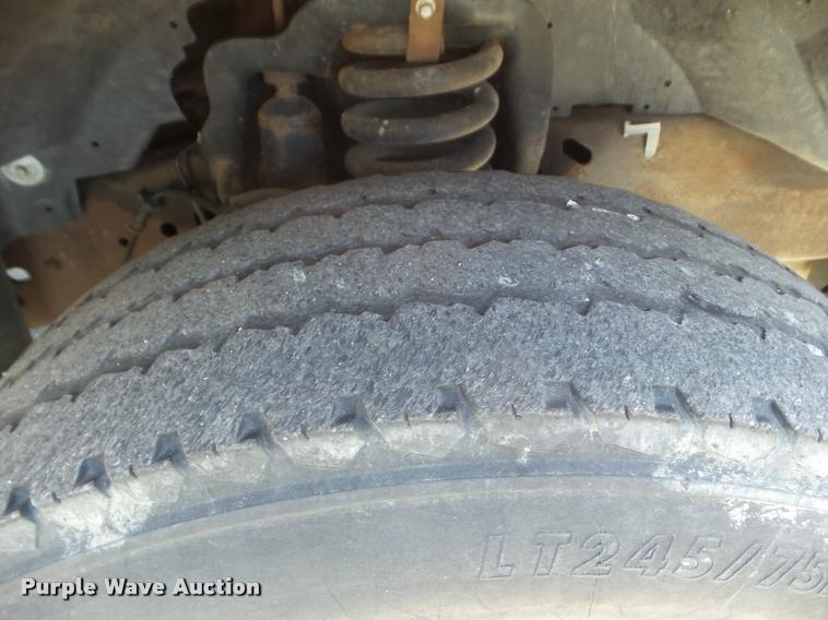 image for item DA7706 2006 Ford F250 Super Duty utility truck