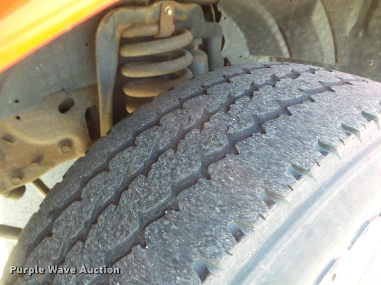 image for item DA7706 2006 Ford F250 Super Duty utility truck