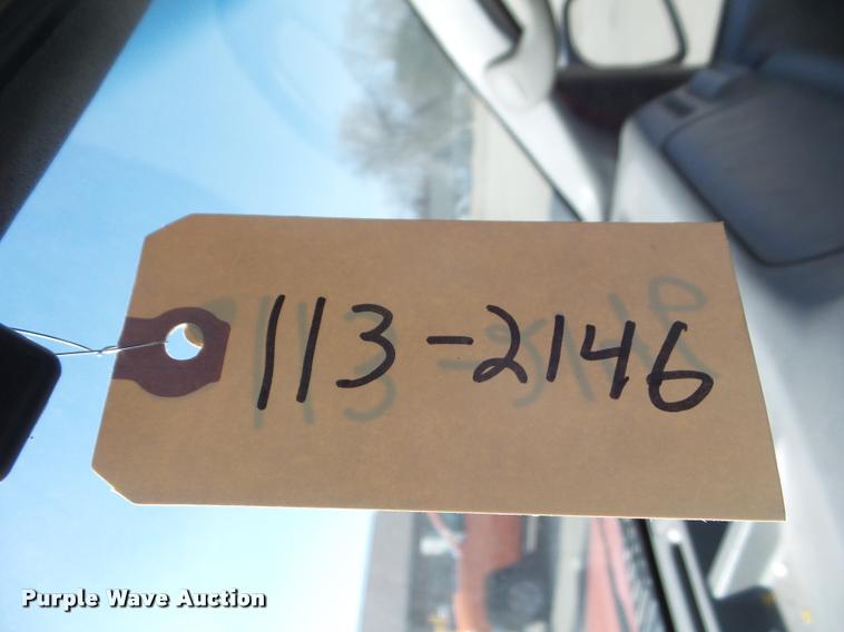 image for item DA7706 2006 Ford F250 Super Duty utility truck