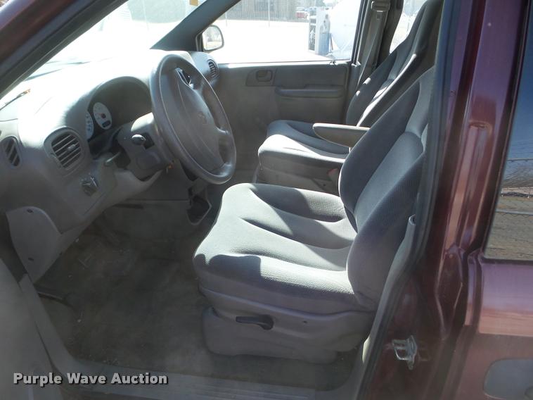 image for item DA7707 2002 Dodge Caravan van
