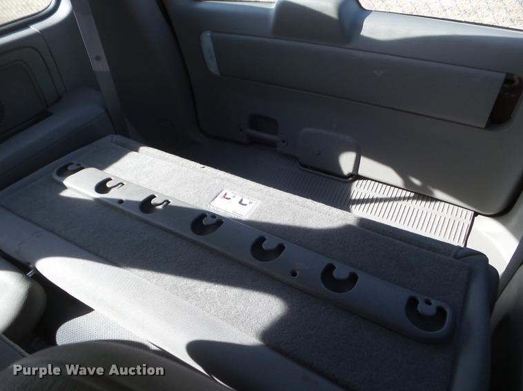image for item DA7707 2002 Dodge Caravan van