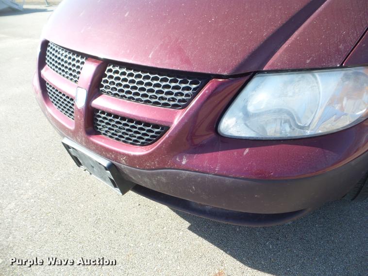 image for item DA7707 2002 Dodge Caravan van