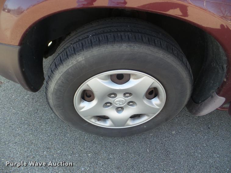 image for item DA7707 2002 Dodge Caravan van