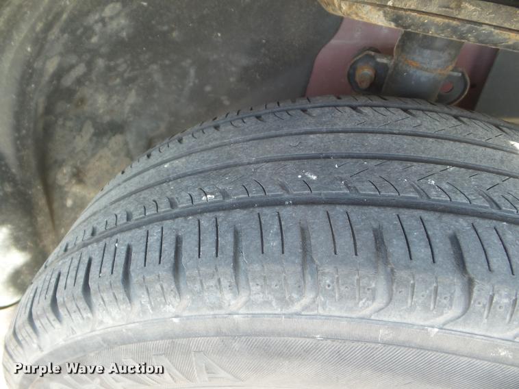 image for item DA7707 2002 Dodge Caravan van
