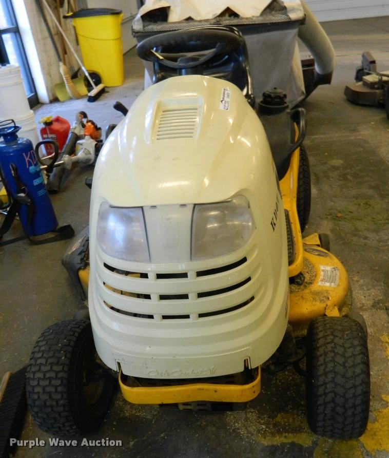 2004 Cub Cadet Lt1018 Lawn Mower In Norton Ks Item Da9679 Sold Purple Wave