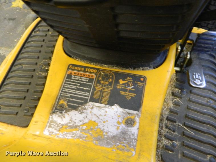 image for item DA9679 2004 Cub Cadet LT1018 lawn mower