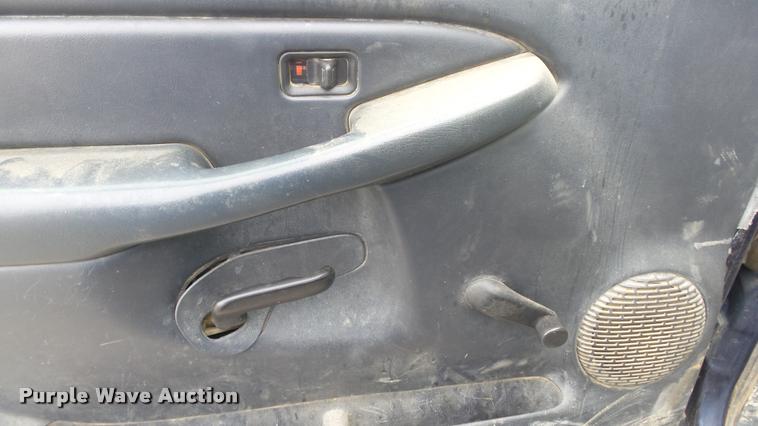 image for item DB0708 2002 Chevrolet Silverado 1500 pickup truck