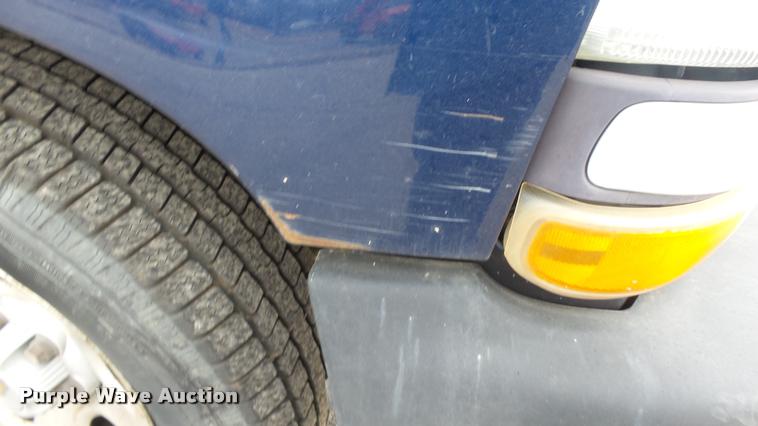 image for item DB0708 2002 Chevrolet Silverado 1500 pickup truck