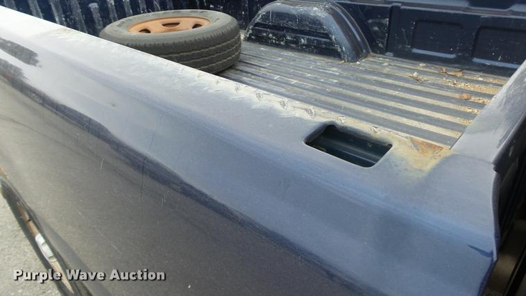 image for item DB0708 2002 Chevrolet Silverado 1500 pickup truck