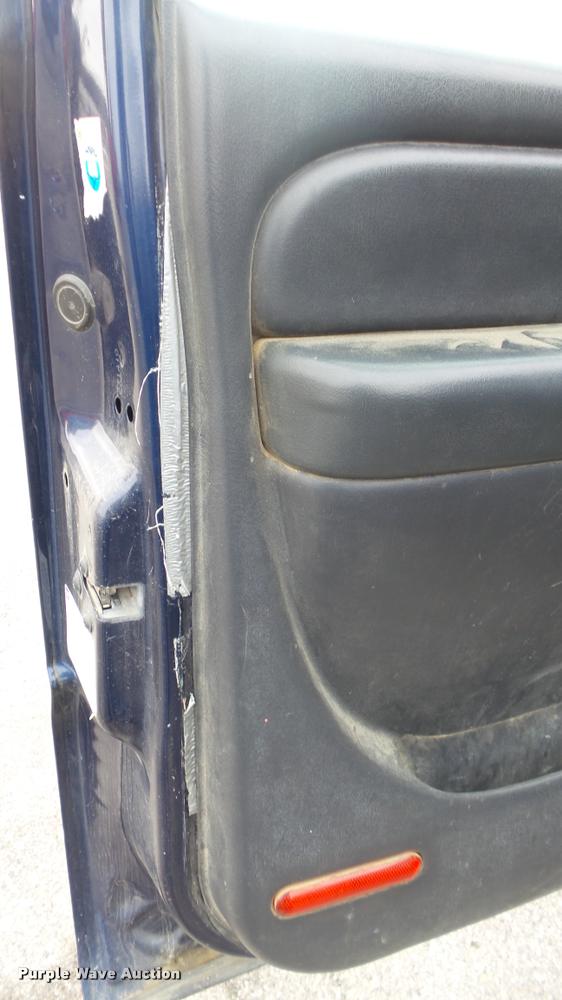 image for item DB0708 2002 Chevrolet Silverado 1500 pickup truck