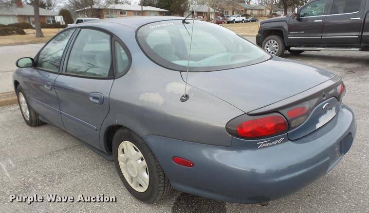 image for item DB0712 1999 Ford Taurus