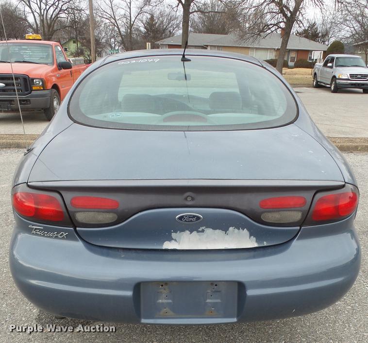 image for item DB0712 1999 Ford Taurus