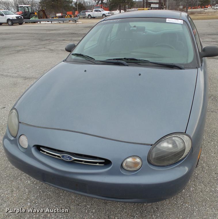 image for item DB0712 1999 Ford Taurus