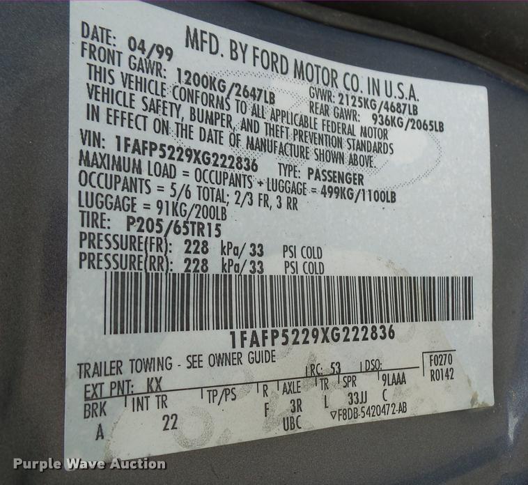 image for item DB0712 1999 Ford Taurus