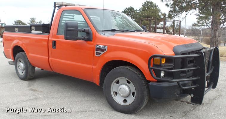 image for item DB0717 2008 Ford F250 Super Duty pickup truck