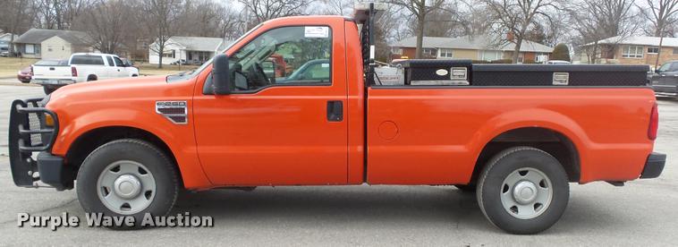 image for item DB0717 2008 Ford F250 Super Duty pickup truck