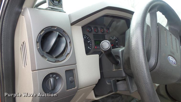 image for item DB0717 2008 Ford F250 Super Duty pickup truck