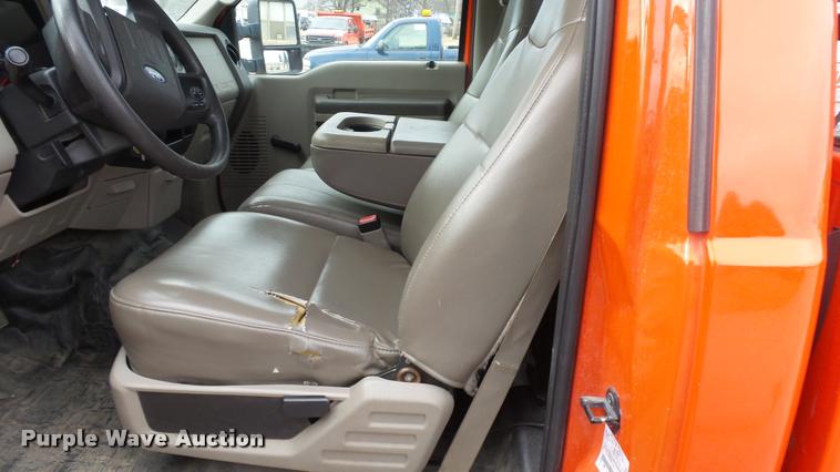 image for item DB0717 2008 Ford F250 Super Duty pickup truck