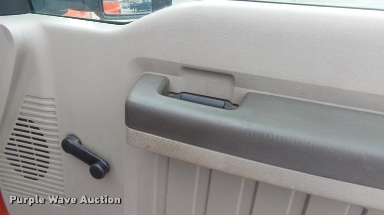 image for item DB0717 2008 Ford F250 Super Duty pickup truck