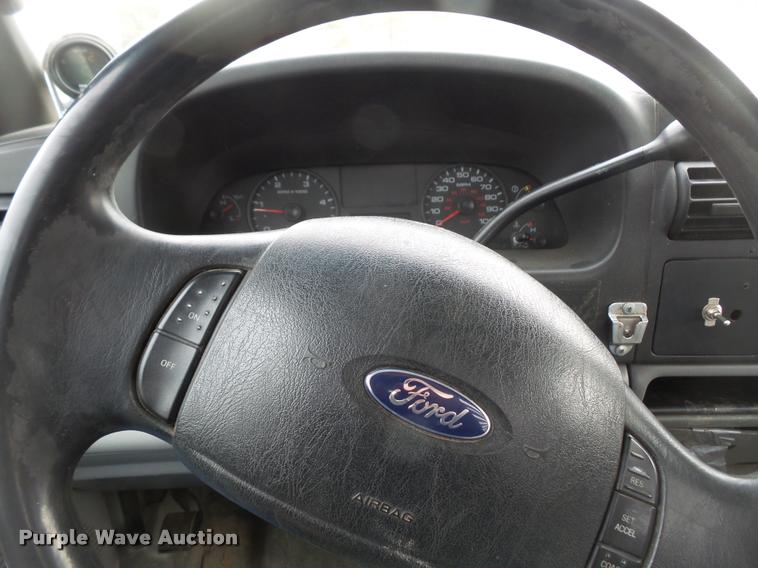 image for item DB0718 2006 Ford F250 Super Duty pickup truck