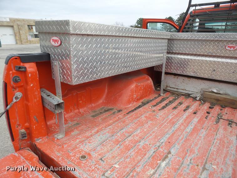 image for item DB0718 2006 Ford F250 Super Duty pickup truck