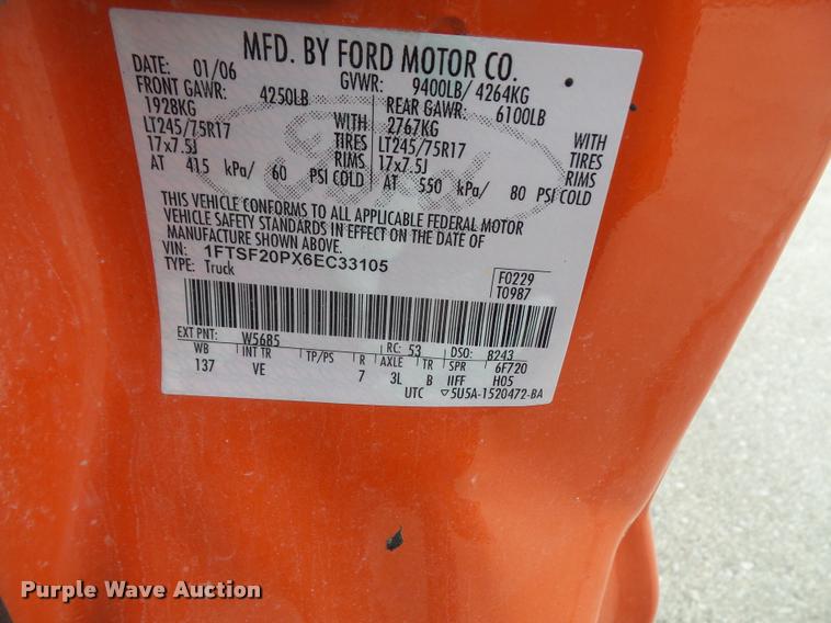 image for item DB0718 2006 Ford F250 Super Duty pickup truck