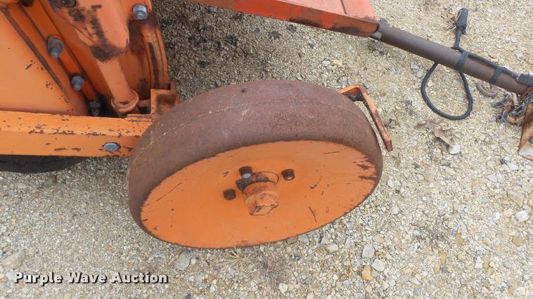 image for item DB0723 1982 Howard HE-60 rotovator