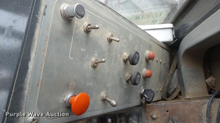 image for item DB0726 1997 Galion 830B motor grader