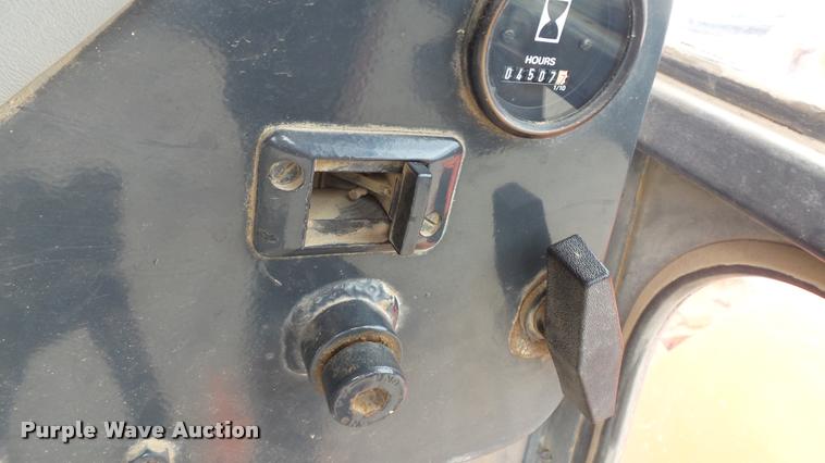 image for item DB0726 1997 Galion 830B motor grader