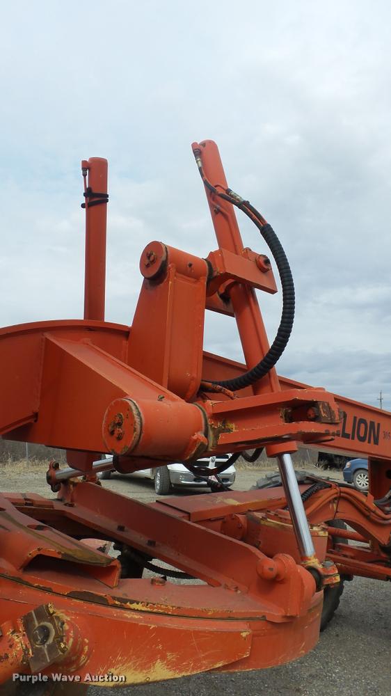 image for item DB0726 1997 Galion 830B motor grader