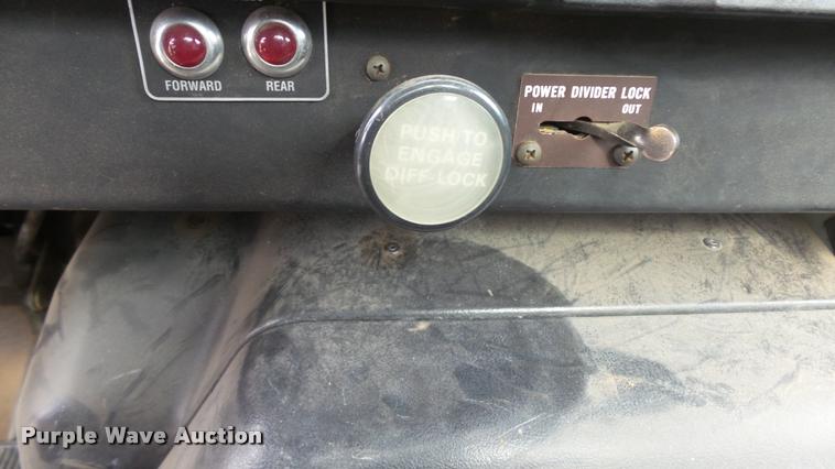 image for item DB0727 1992 International 4900 digger derrick truck