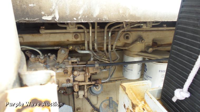 image for item DB0727 1992 International 4900 digger derrick truck