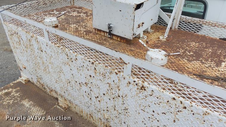 image for item DB0727 1992 International 4900 digger derrick truck