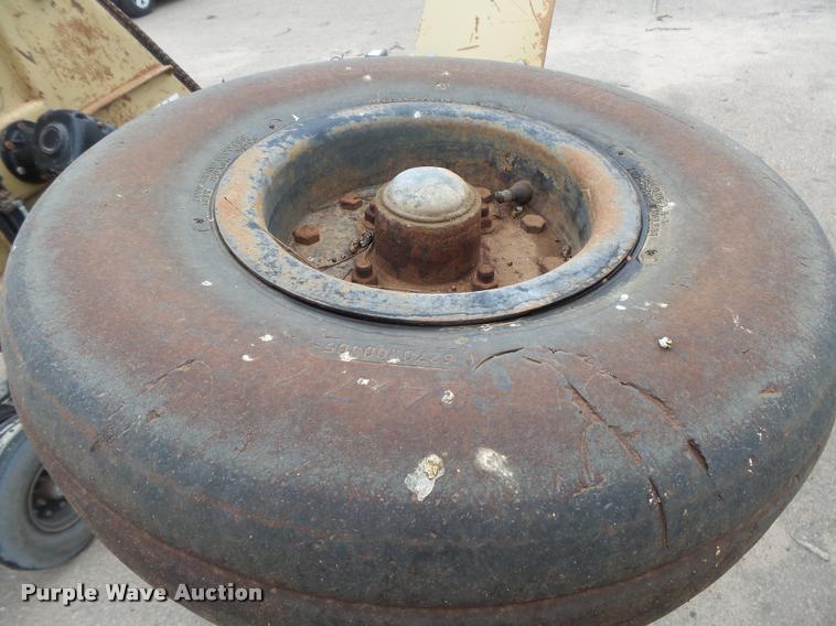 image for item DB1910 2004 Land Pride RCB6015 batwing rotary mower