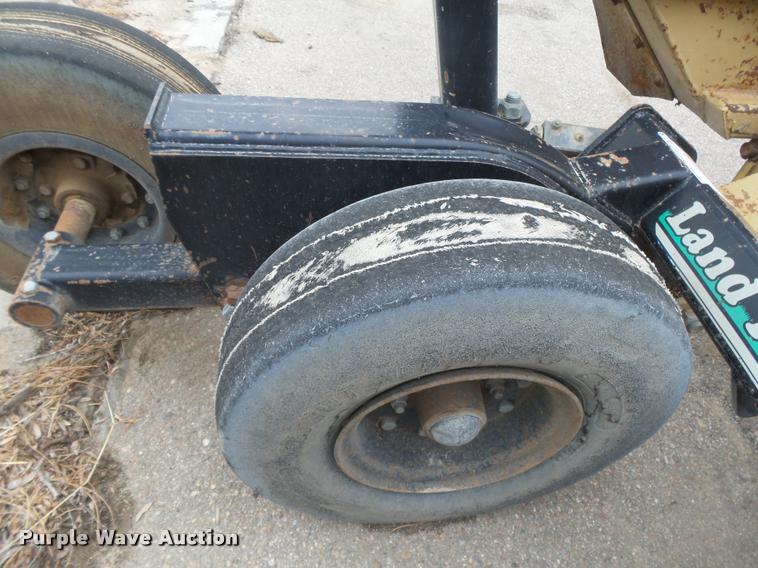 image for item DB1910 2004 Land Pride RCB6015 batwing rotary mower