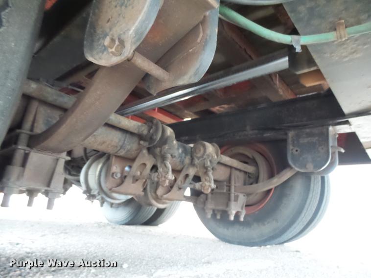 image for item DB1916 1998 Landoll 345B tilt deck equipment trailer