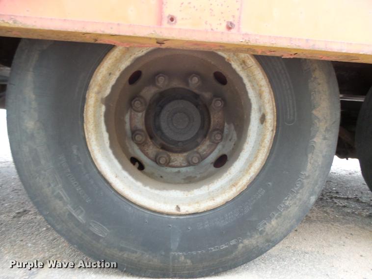 image for item DB1916 1998 Landoll 345B tilt deck equipment trailer