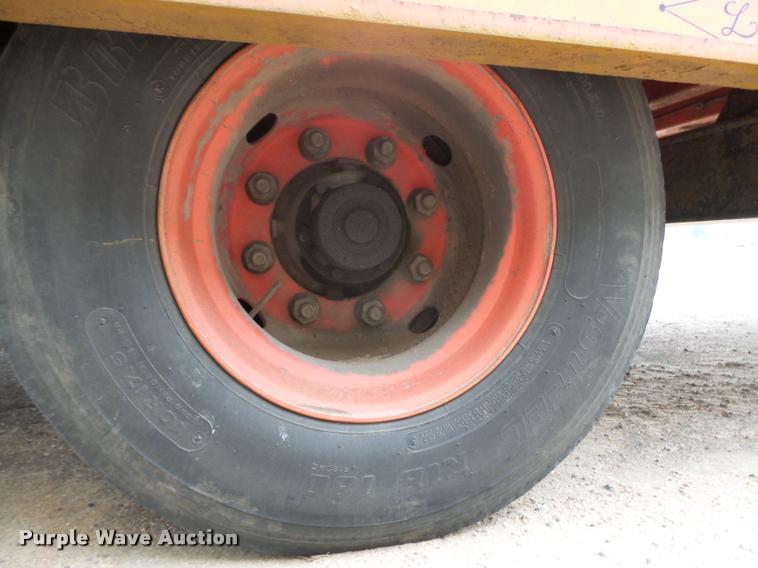 image for item DB1916 1998 Landoll 345B tilt deck equipment trailer