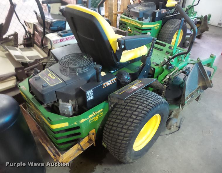 image for item DC9050 2003 John Deere 717 lawn mower