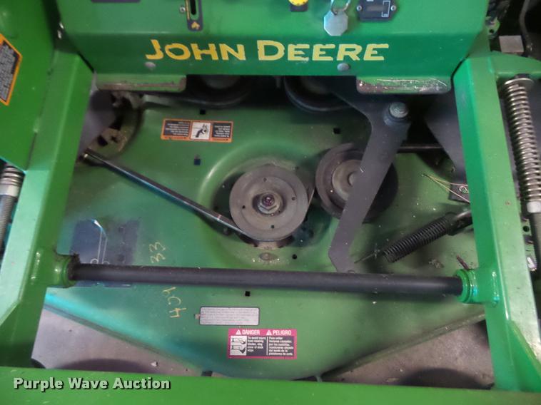 image for item DC9050 2003 John Deere 717 lawn mower