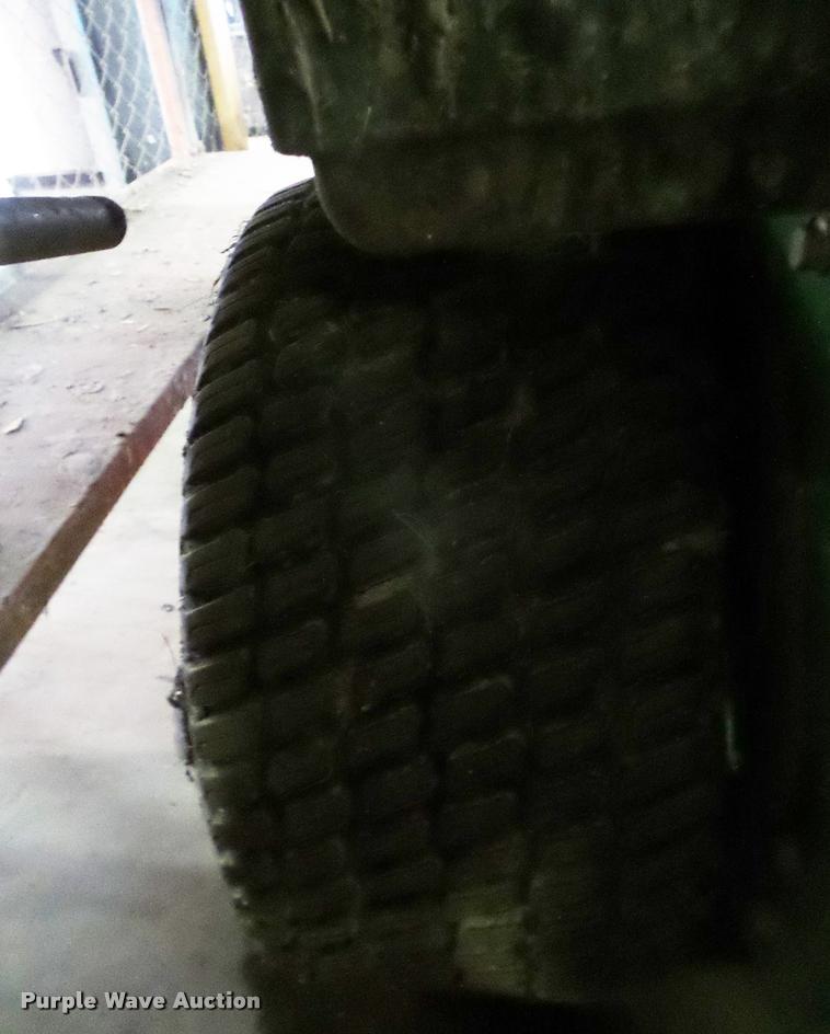 image for item DC9052 2004 John Deere 717A lawn mower