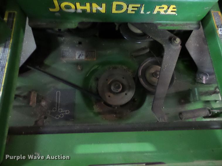 image for item DC9052 2004 John Deere 717A lawn mower