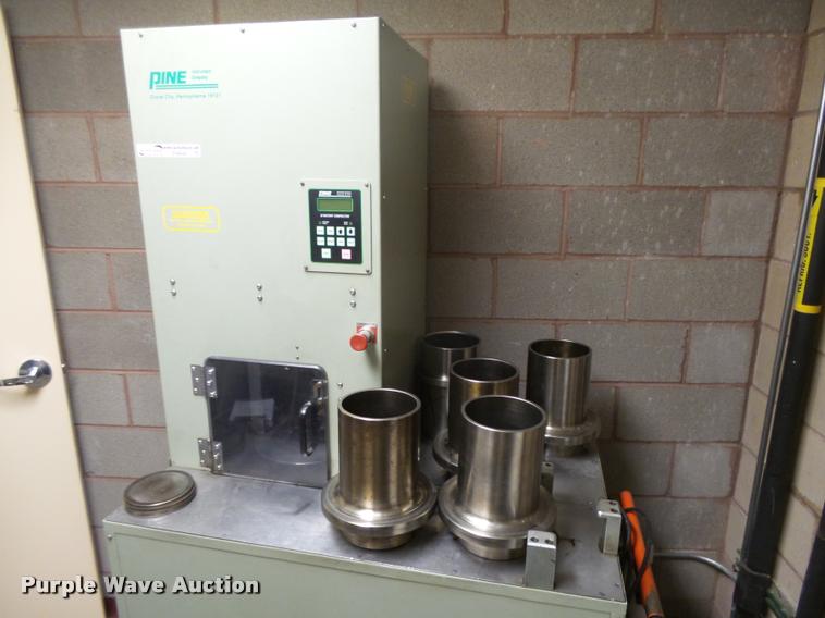 image for item DI9649 1996 Pine AFGC125X gyratory compactor tester