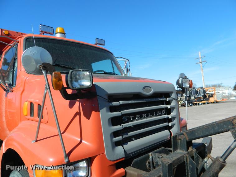 image for item K2741 2001 Sterling LT7501 dump truck