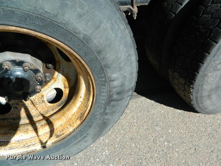 image for item K2741 2001 Sterling LT7501 dump truck