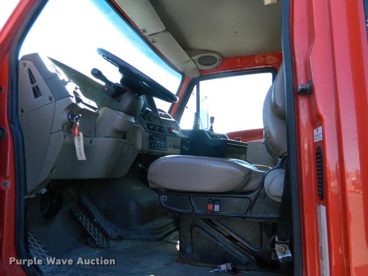 image for item K2741 2001 Sterling LT7501 dump truck