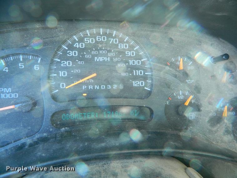 image for item K2742 2006 Chevrolet Silverado 1500 pickup truck