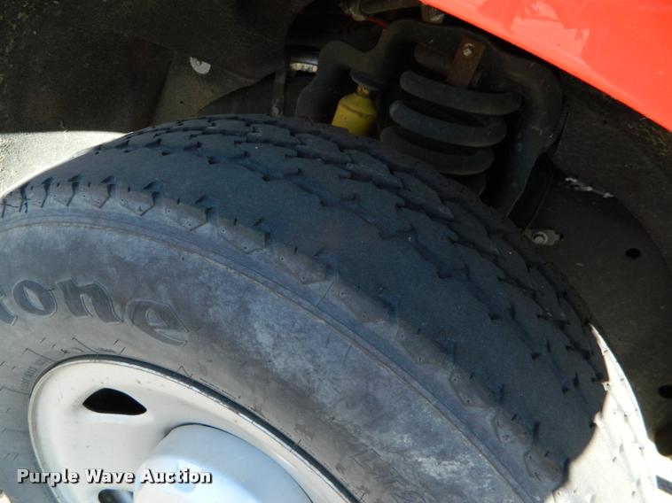 image for item K2743 2008 Ford F250 Super Duty utility bed pickup truck