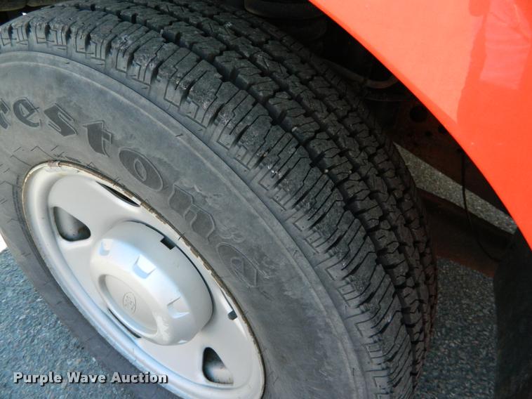 image for item K2744 2006 Ford F250 Super Duty pickup truck