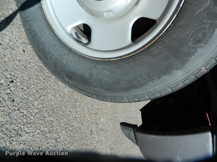 image for item K2744 2006 Ford F250 Super Duty pickup truck